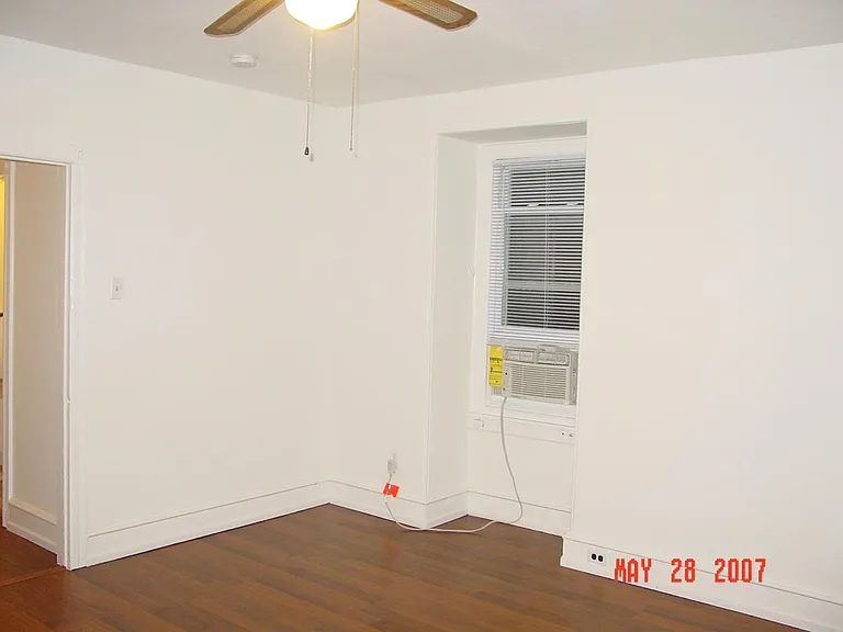 4330 Pine St #3 — Photo 8