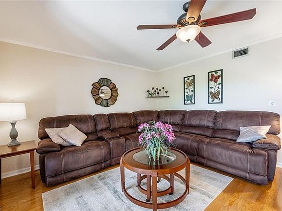 5th image of 7340 Saint Ives WAY #3106