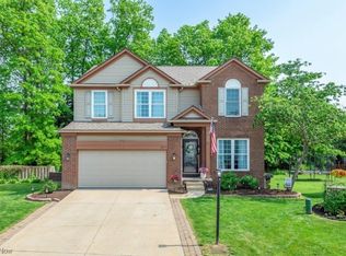 9177 Goebel Cir, Olmsted Township, OH 44138