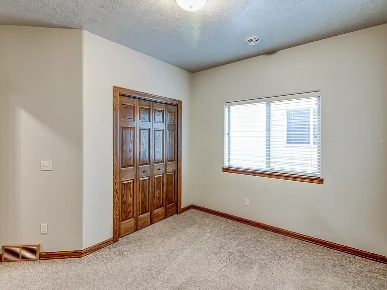 Bison Trail Twin Homes — Photo 15