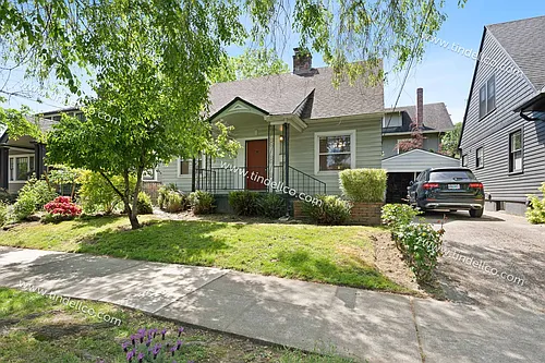1314 SE Birch St Photo 1