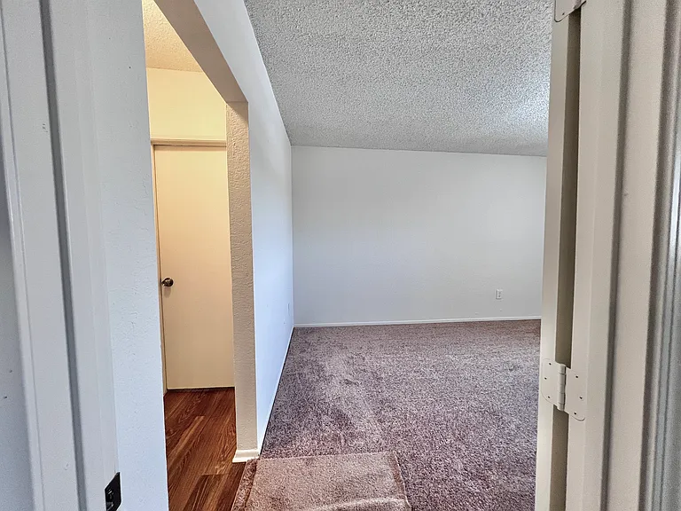 8720 Burnet Ave #21 — Photo 15