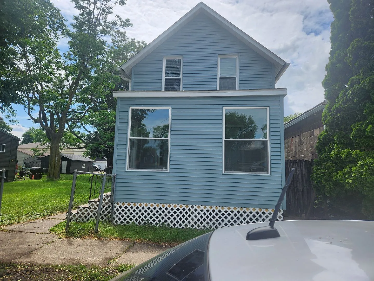 534 46th St photo 1