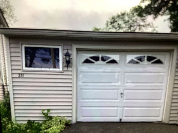 2nd image of 251 Marcella Rd