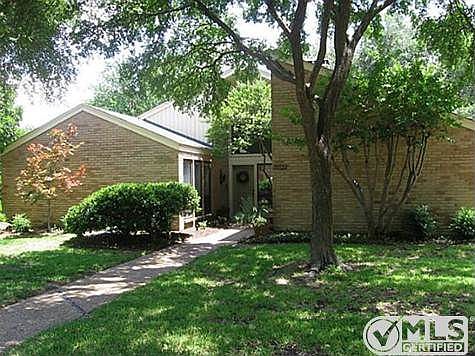 1st image of 3022 Cross Timbers Ln