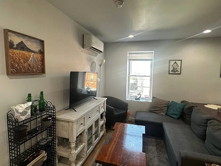 2904 Poplar St #3 — Photo 2