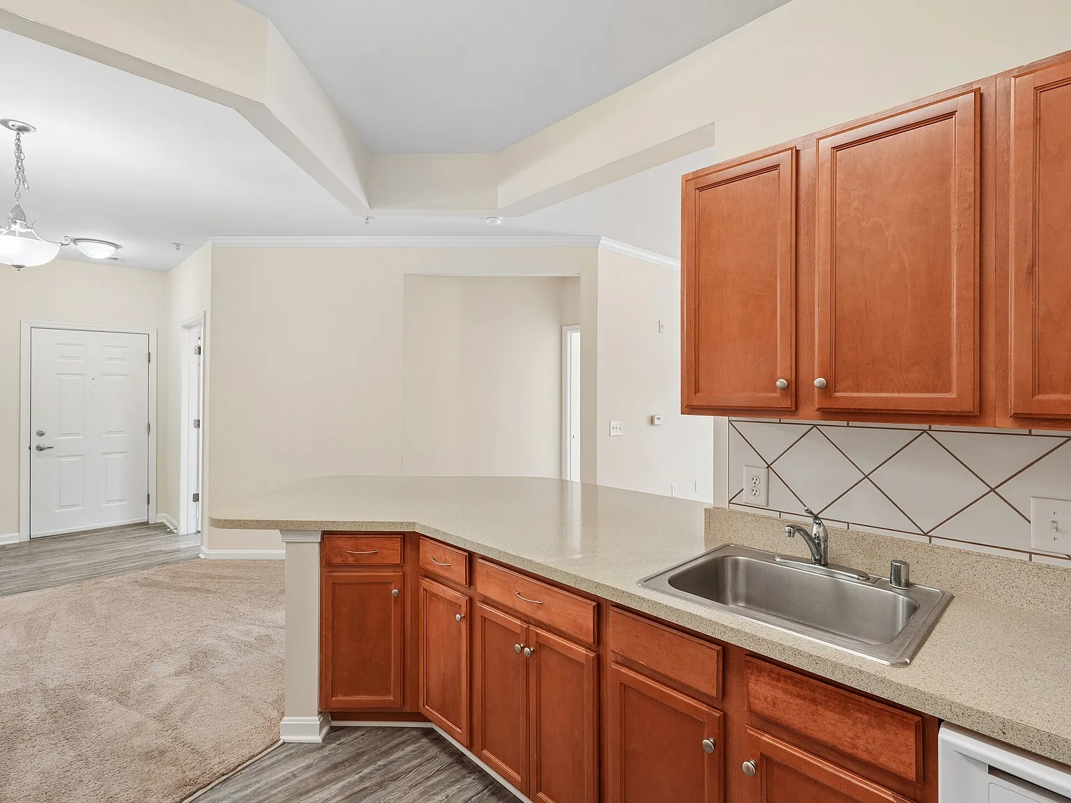 Gleneagles Apartments — Photo 3