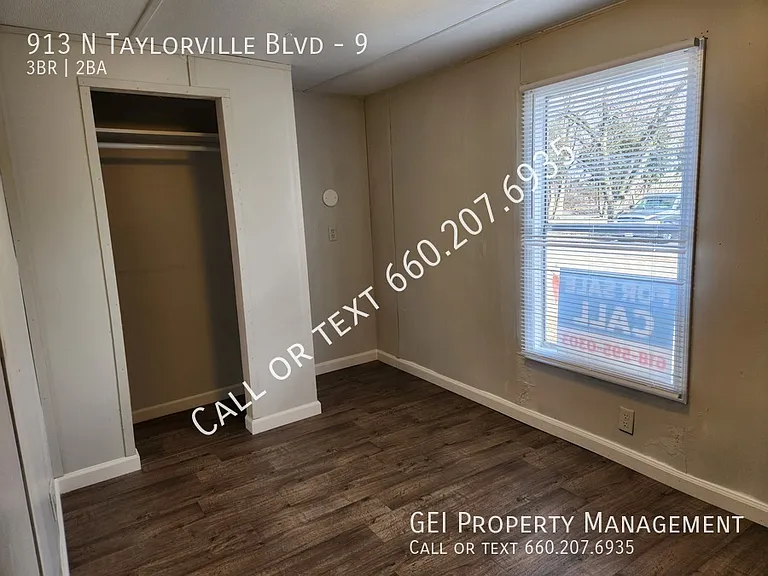 913 N Taylorville Blvd #9 — Photo 17