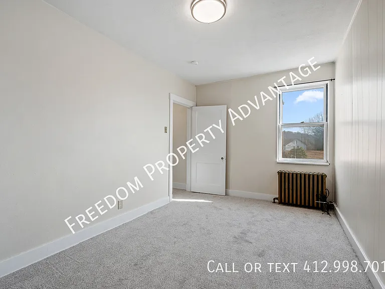 3230 California Ave — Photo 12