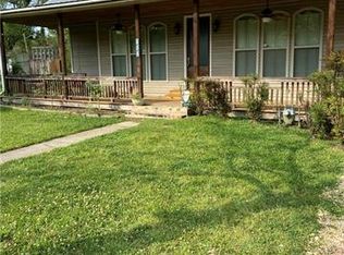 555 S 5th St APT A, Ponchatoula, LA 70454
