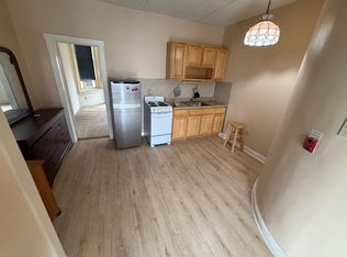 1103 Arrott St FL 3, Philadelphia, PA 19124