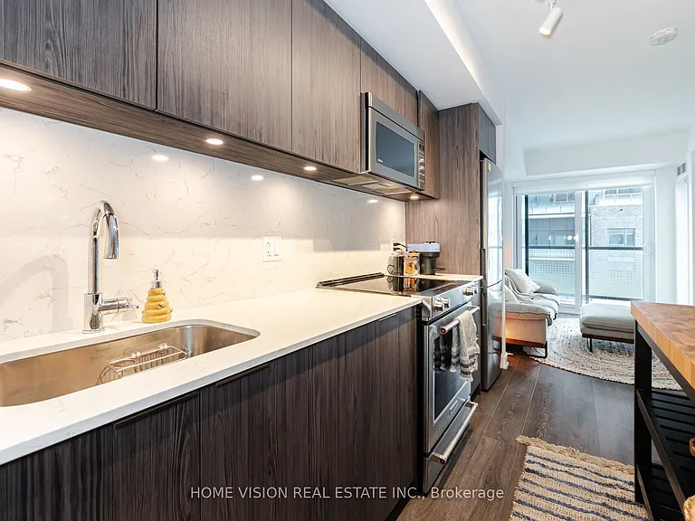 30 Samuel Wood Way E #409 — Photo 6