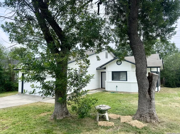 5426 VISTA COURT DR, San Antonio, TX 78247