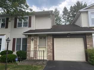 95 Branchwood Ln, Rochester, NY 14618