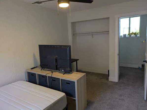 1146 Sherburn Ave, Sacramento, CA 95822