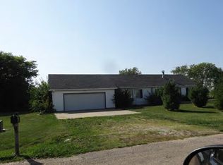 3777 E 2702nd Rd, Sheridan, IL 60551