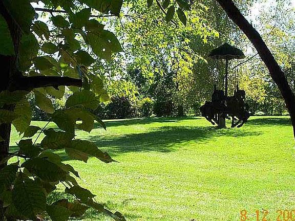 4th image of 110 Milford Meadows Dr
