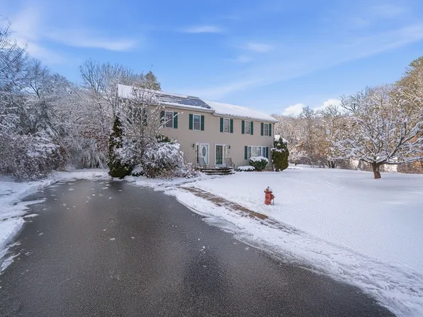 7 Carlys Way, Rockland, MA 02370