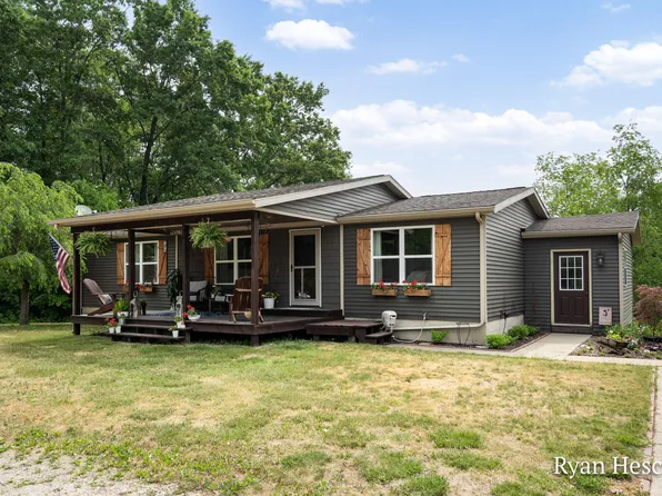 5840 Dumon Rd, Belding, MI 48809