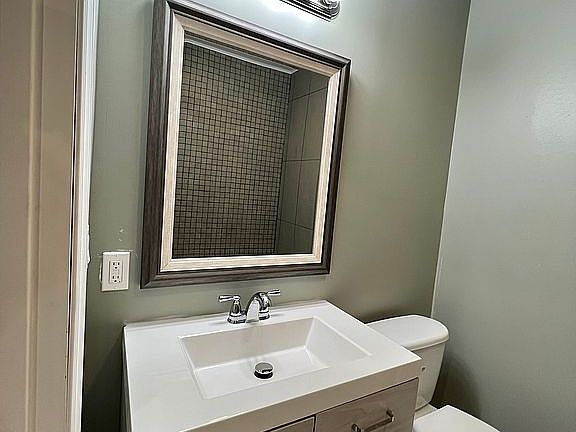 4th image of 1336 Blue Mountain Dr