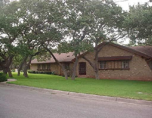 1st image of 161 GRAND OAKS DR