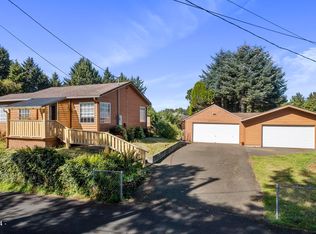 1025 SW 16th St, Lincoln City, OR