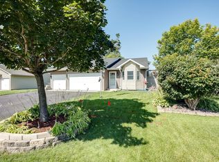 7255 Brian Dr, Centerville, MN 55038