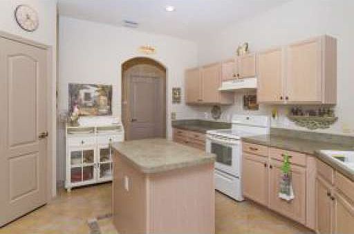 5th image of 378 Cobblewood Dr