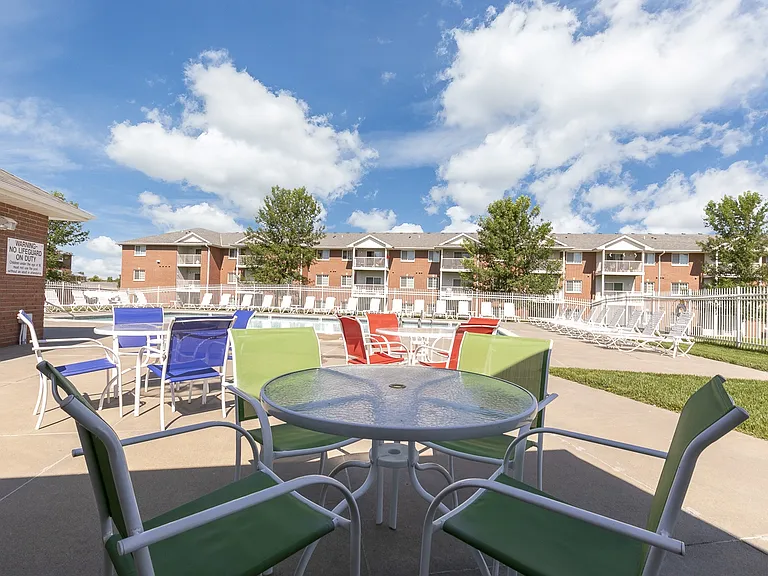 Lexington Ridge Apartments — Photo 24