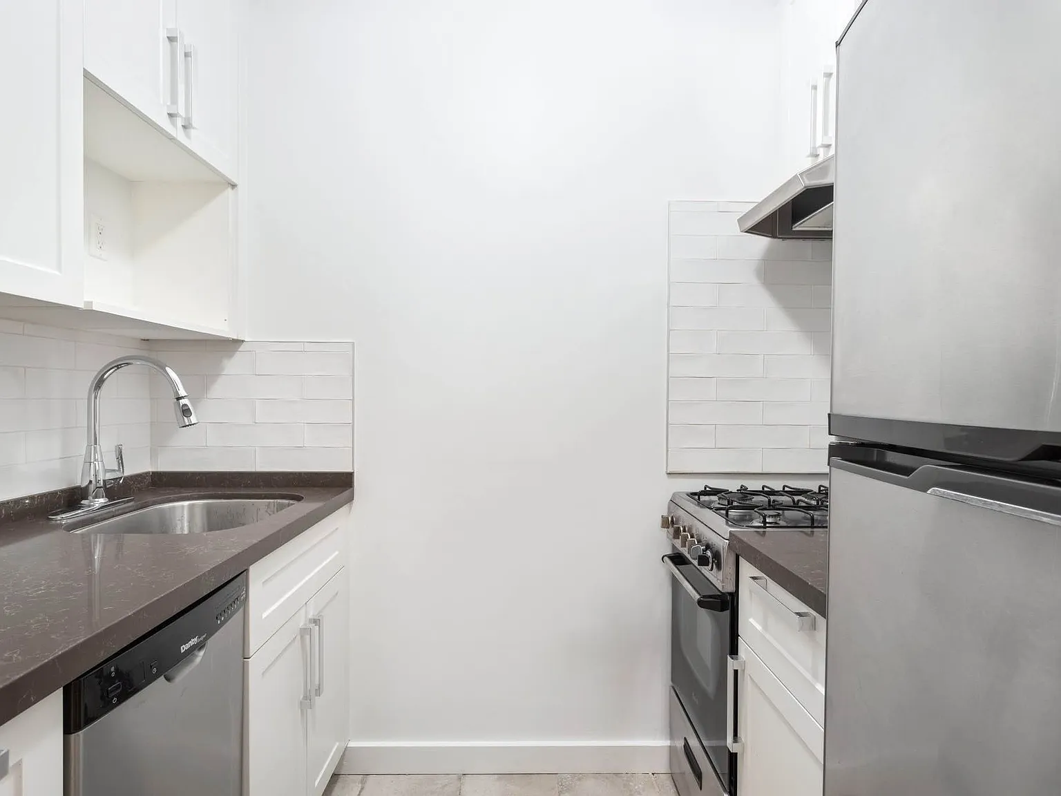 106 Fulton Street — Photo 2