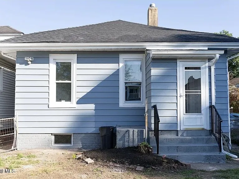 144 Beal St — Photo 20