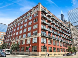 333 S Desplaines St APT 302, Chicago, IL