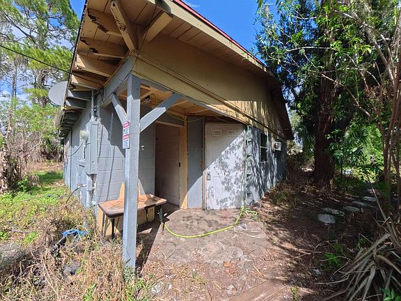 4th image of 1901 Hontoon Rd