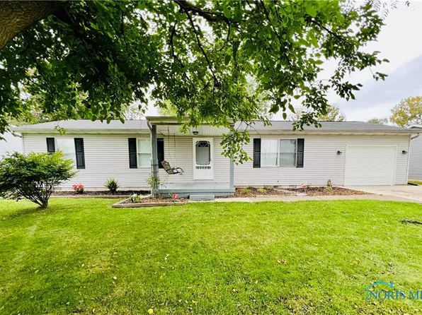 560 Quigley St, Holland, OH 43528