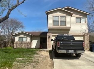 11060 Almond Park, San Antonio, TX 78249