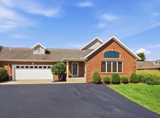 1096 Damon Dr #2, Washington Court House, OH 43160