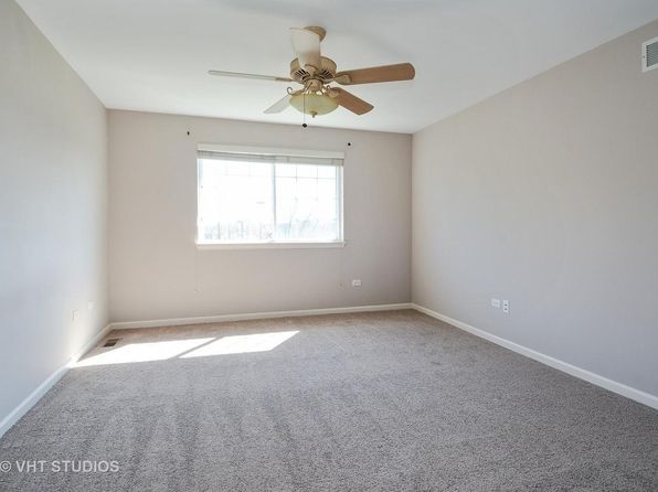 1608 Windward Ave, Naperville, IL