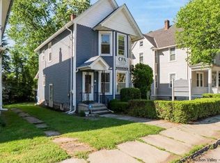 15 Lucas Ave, Kingston, NY 12401