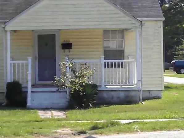 1800 Portlock Rd, Chesapeake, VA 23324