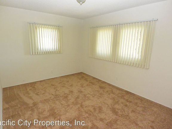 5th image of 313 N East St APT D