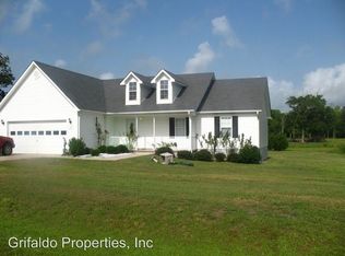 117 Lawndale Ln, Sneads Ferry, NC 28460