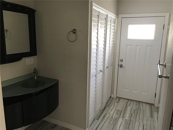 4th image of 1610 Haven Dr #A