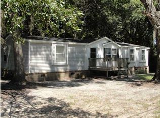 6194 Bears Bluff Rd, Wadmalaw Island, SC 29487