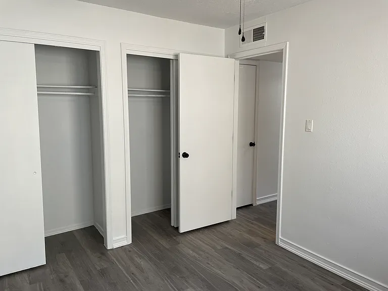 Remodeled 2 Bdr / 2 Bath w/ the Foothills at Your Fingertips — Photo 26