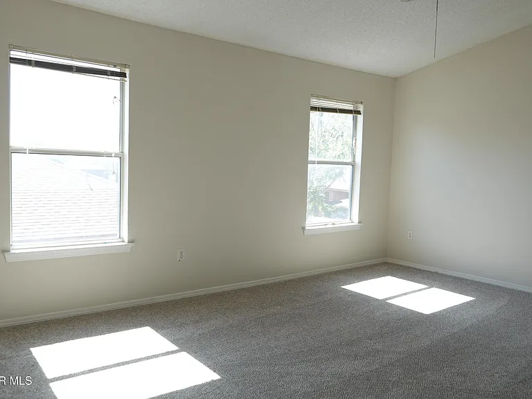 661 Paseo Sereno Dr — Photo 8