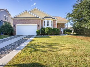 5061 Glen Cove Dr SE, Southport, NC 28461