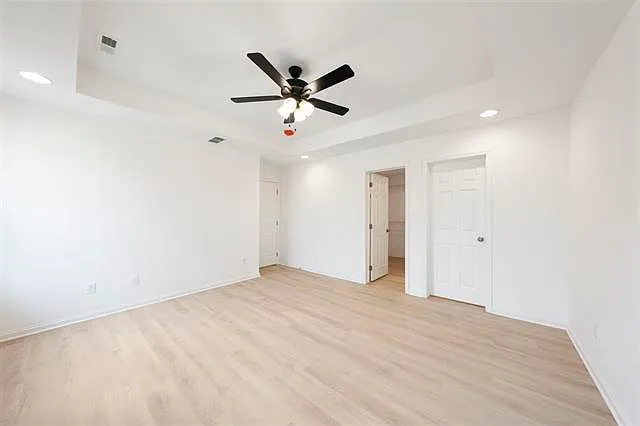 3216 S Oak St — Photo 12
