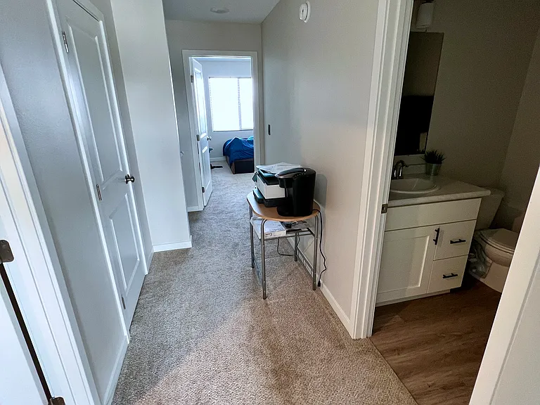 895 Thames Ct — Photo 41