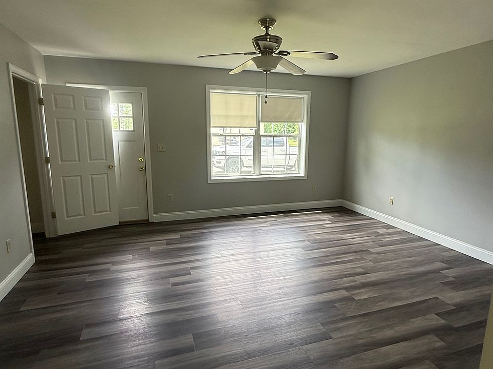 1st image of 18 Northland Rd #2