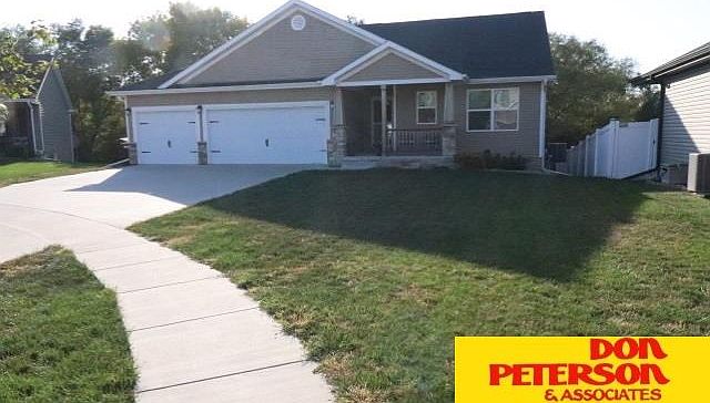 1st image of 1335 SW Kelsey Cir
